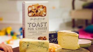 Vuoden 2014 kotimaiset juustot ja vuoden paras juustokeksi