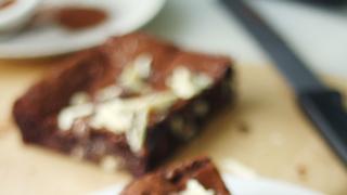 Suklaaöverit: Kolmen suklaan browniet