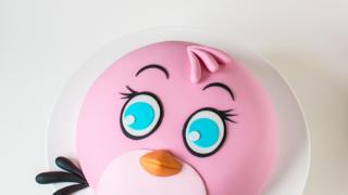 Angry Birds kakku vaihekuvineen - Angry Birds cake tutorial