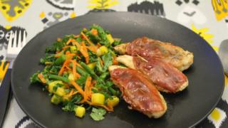 Saltimbocca alla broileri & parsa-porkkanasalaatti
