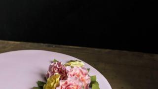 Ylioppilaskakku kukilla ja pitsillä - Flower and lace cake