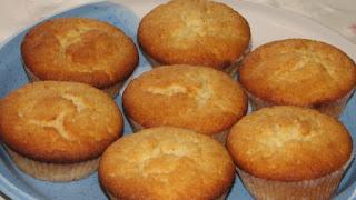 Sitruunarahka-muffinssit