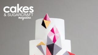 Graafinen kakku Brittilehdessä! - Graphic Wedding Cake in Cakes & Sugarcraft magazine!