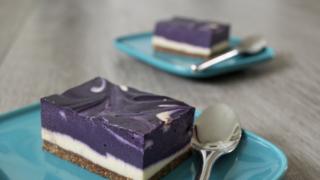 Blueberry Swirl raw “juustokakku” (raaka, maidoton)