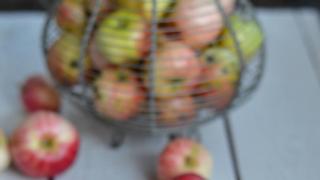 Lasten kanssa keittiössä: Omena-kanelipuustit