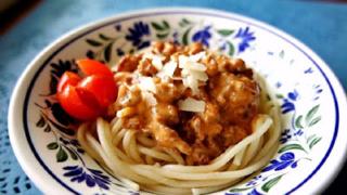 Spagetti ja jauhelihakastike
