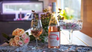Saint Clair Vicar’s Choice Sauvignon Blanc Rosé Bright Light - Viikonlopun viinivinkki