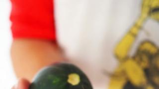 Viikon resepti ja IHME: Olutpaneroidut kesäkurpitsaviipaleet